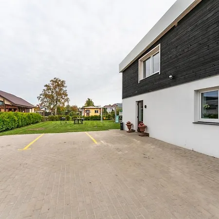 Family Garden With Free Private Parking & Playground * Riga