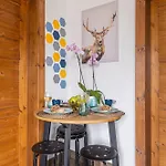 Apartament Family Garden With Free Private Parking & Playground