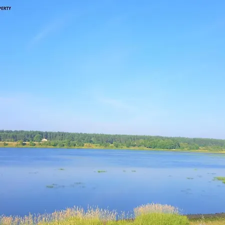 Family Garden With Free Private Parking & Playground