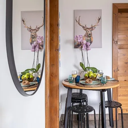 Apartmán Family Garden With Free Private Parking & Playground *
