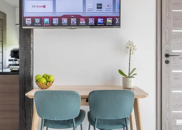 Family Garden With Free Private Parking & Playground Riga