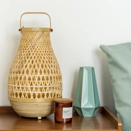 Family Garden With Free Private Parking & Playground *