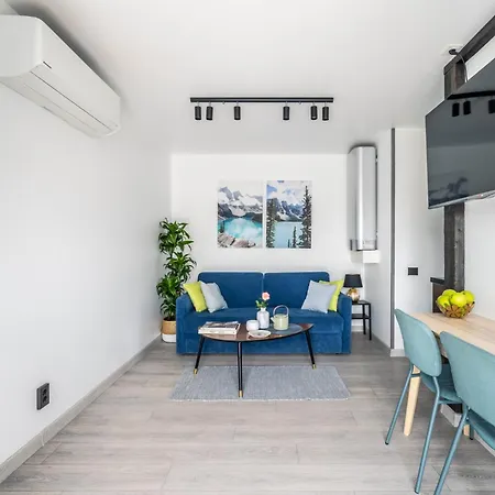 Apartment Family Garden With Free Private Parking & Playground Riga