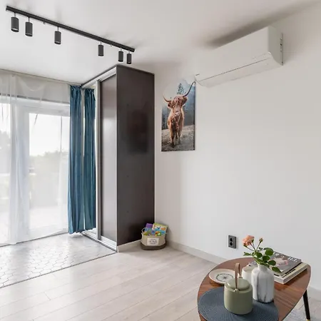 Apartment Family Garden With Free Private Parking & Playground Riga