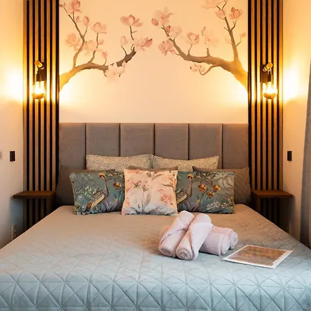 Apartament Family Garden With Free Private Parking & Playground Ryga