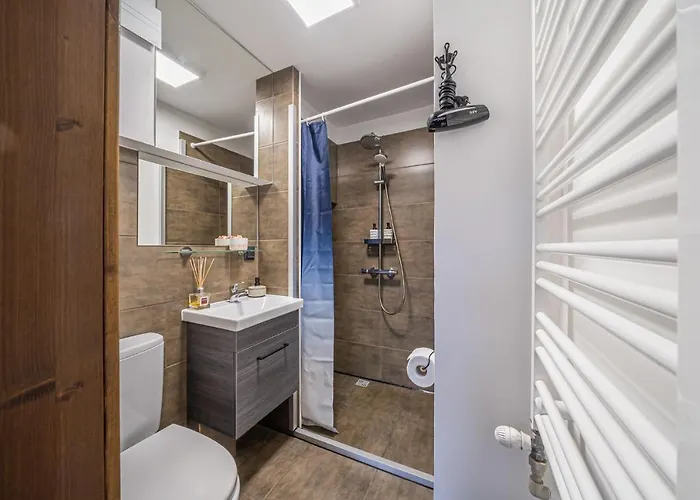 Family Garden With Free Private Parking & Playground Apartment Riga