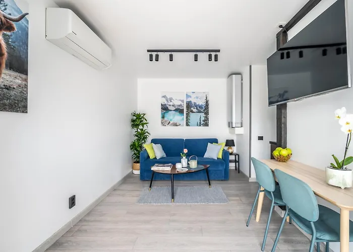 Apartment Family Garden With Free Private Parking & Playground Riga