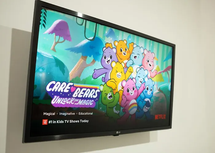 Family Garden With Free Private Parking & Playground * Riga