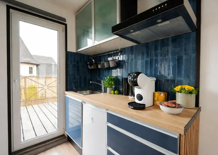 Apartment Family Garden With Free Private Parking & Playground